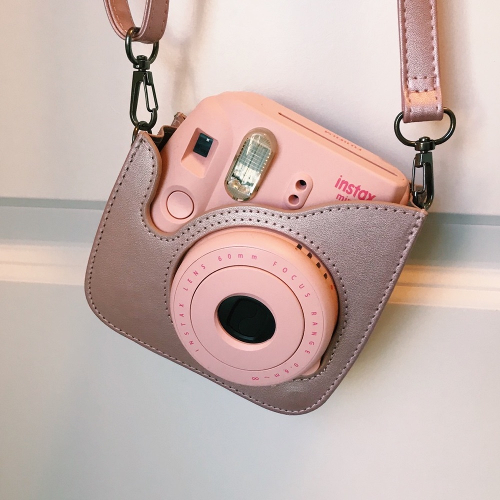 Instax mini camera case (pink)